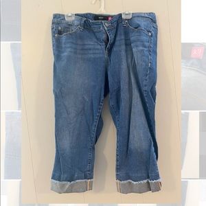Torrid Jean capris with glitter cuff, size 20